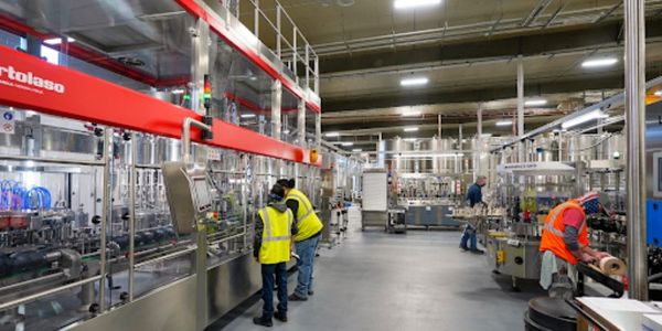 Four Feathers Wine Services Bottling Line